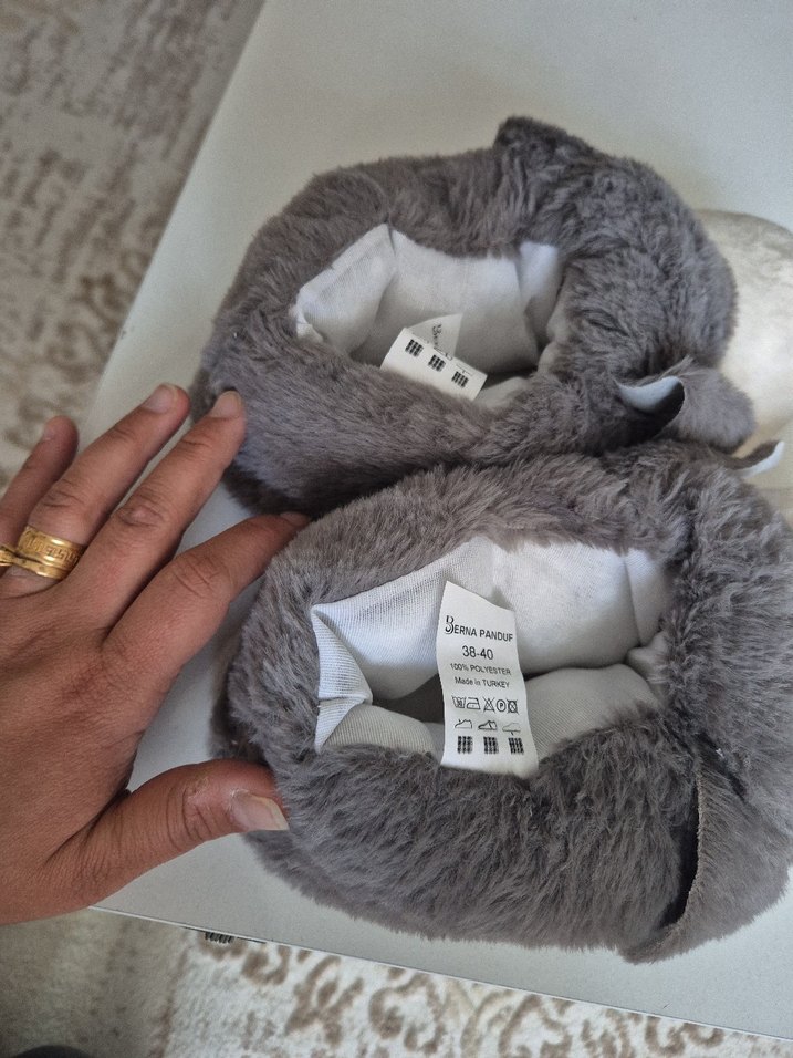 Gri Peluş  Ev Terliği - Görsel 4