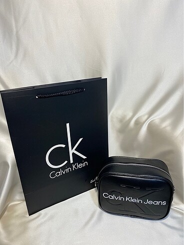 Calvin Klein CALVİN KLEİN JEANS ÇANTA(TOZ TORBALI GÖNDERİYORUM)