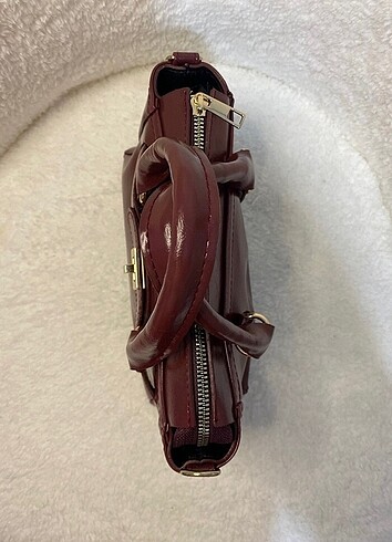Beden STRADIVARIUS BORDO ÇANTA
