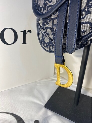 Beden CHRISTIAN DIOR ÇANTA (Toz Torbalı)