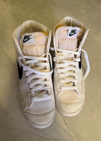 Nike Beyaz Deri Sneaker