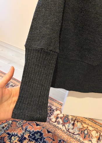 Gri Yünlü Yüksek Yakalı Kadın Kazak - Görsel 4