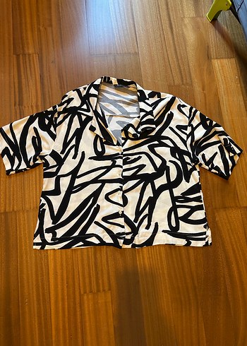 Kısa Kollu Zebra Desenli Mini Kadın Gömlek