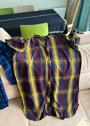 LC Waikiki Hepsi 2 adet Kadın Çok Renkli Düğmeli Uzun Kollu Gömlek