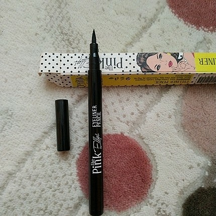 eyeliner