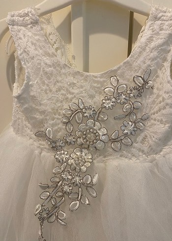 Kız Çocuk Beyaz Dantel Nakışlı Elbise - Görsel 2