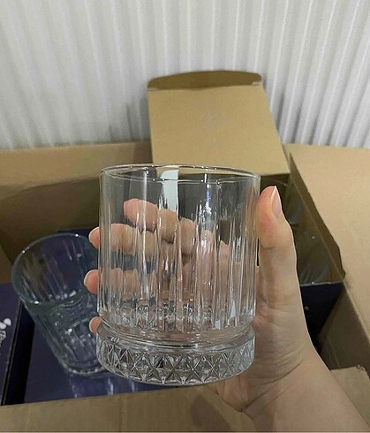 Elysia kullanılmamış paketli bardak