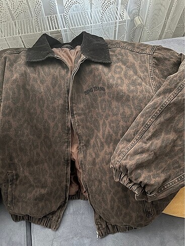 Urban Outfitters Leopar mont