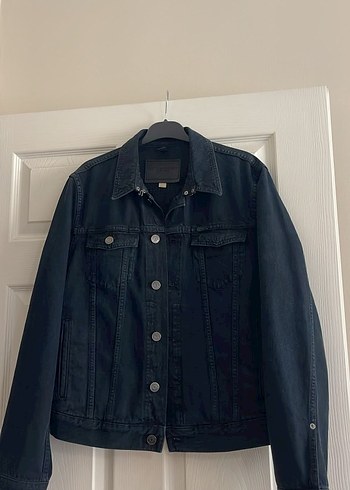 Burberry ürünü