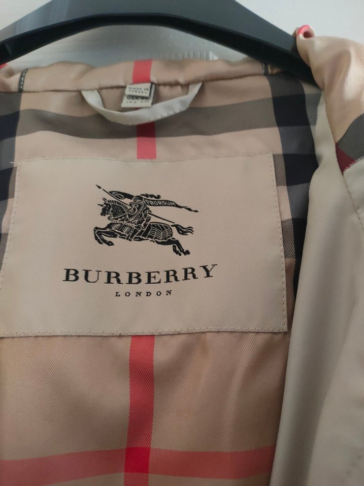 Burberry Bej Kapüşonlu Şehirlik Kaban — görsel 2/4