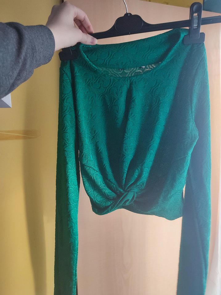 Zümrüt yeşili crop bluz - Görsel 5