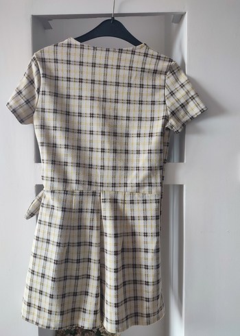 Ekose Desenli Fiyonk Mini Tulum - Görsel 4