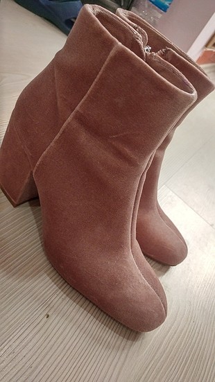 38 Beden bershka bot