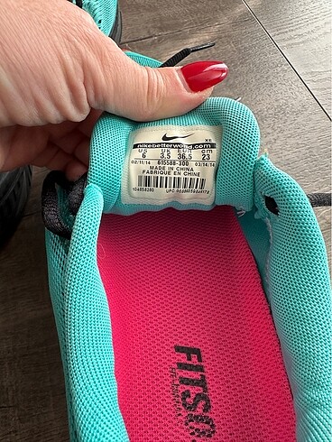Nike spor ayakkabı - Görsel 3