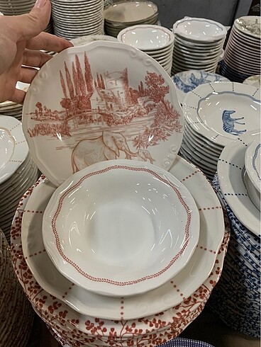 Englısh home hayvan temalı tabaklar