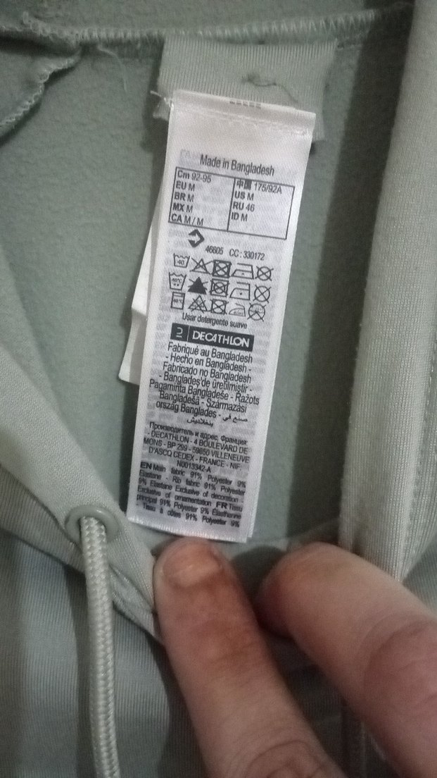 Rahat ve Şık Adaçayı Yeşili Kapüşonlu Sweatshirt — görsel 3/3