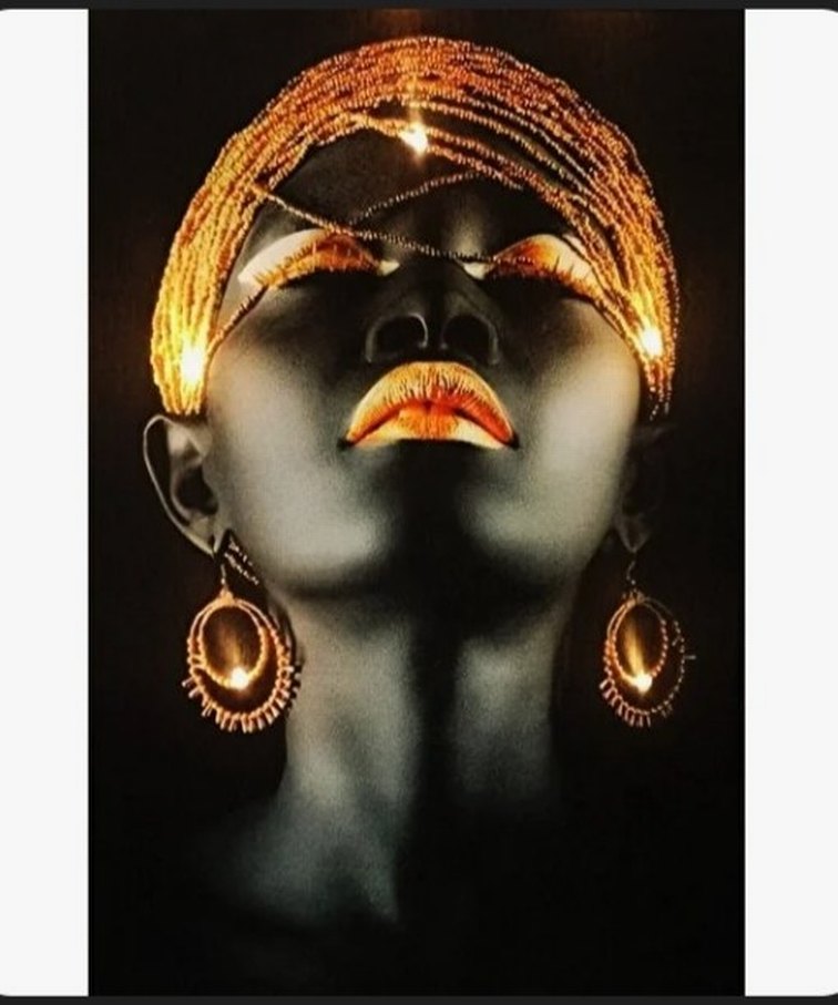 Altın Detaylı Karanlık Portre Tablosu ledli - Görsel 2