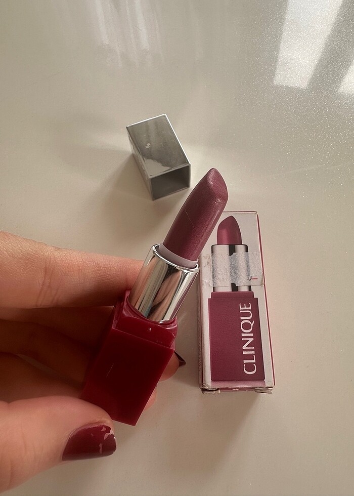CLİNİQUE MARKA RUJ - Görsel 2