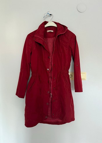 Bordo yağmurluk