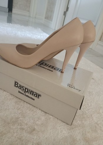 Bej Stiletto Topuklu Kadın Ayakkabı