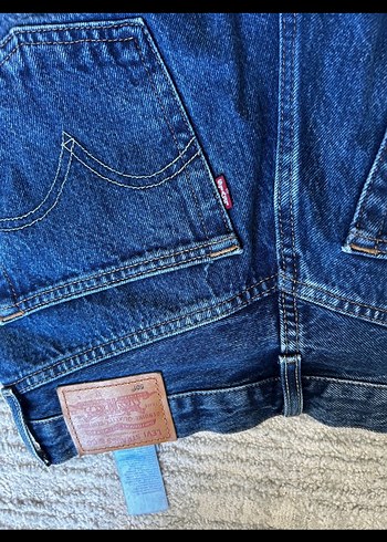 Levis 501 Crop Orinda Troy Horse 26 28