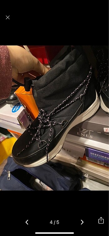 36,5 Beden siyah Renk Skechers bot