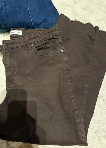 Mango Kids Koyu Kahverengi Duz Kesim Jean