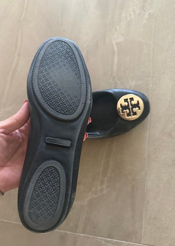 Tory Burch ürünü