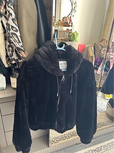 Bershka bomber kürk