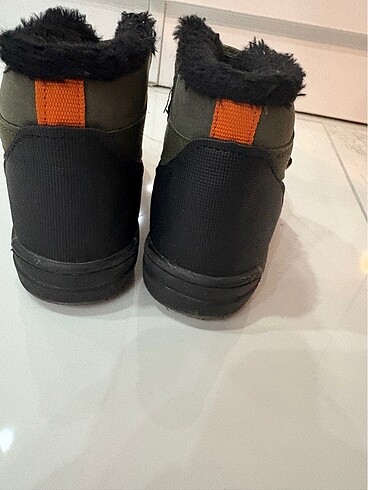 LC Waikiki Erkek çocuk bot