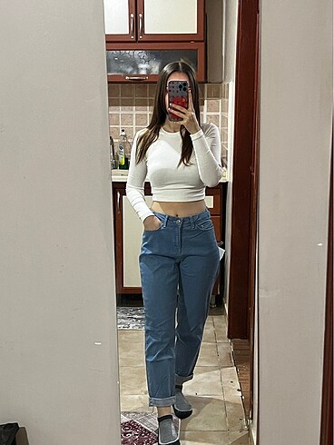 Defacto Mom Jean