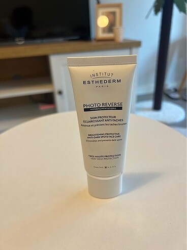 Esthederm photo reverse güneş kremi