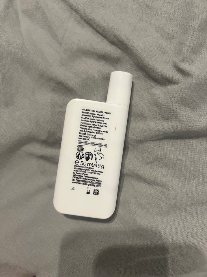 La Roche-Posay Anthelios UVmune 400 SPF 50+ Güneş Kremi - Görsel 2