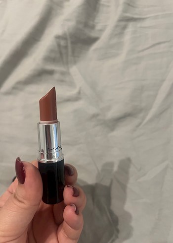 Mac hug me ruj - Görsel 3