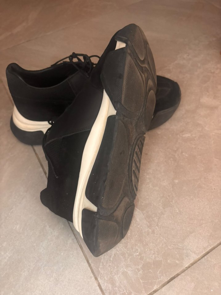 Hotiç Siyah Sneaker — görsel 2/3
