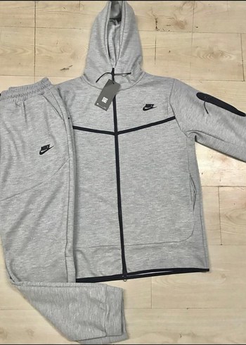 Nike Gri Melanj Esofman Takimi