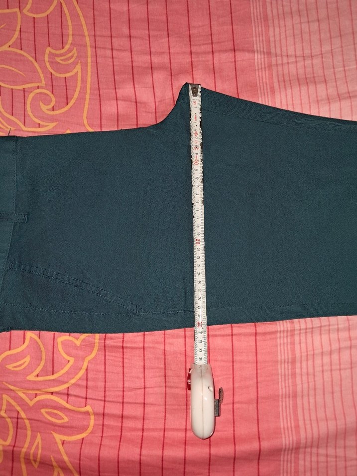 Kemer Detaylı Koyu Yeşil Erkek Pantolon O kulanılmamış - Görsel 4