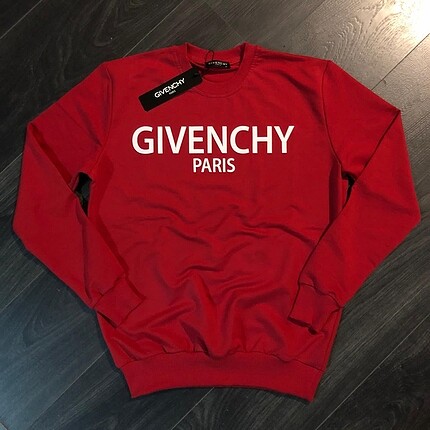 Givenchy üst
