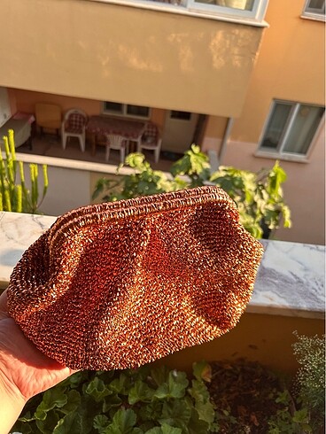 Mango Turuncu bakır metalik simli burslu örgü çanta