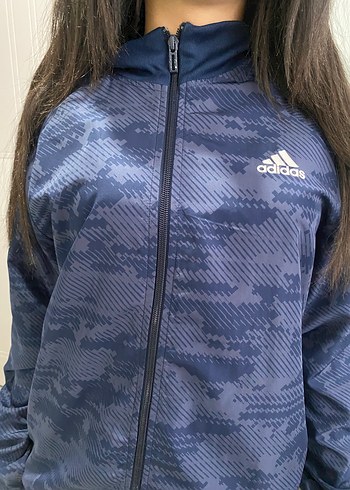 Adidas ürünü