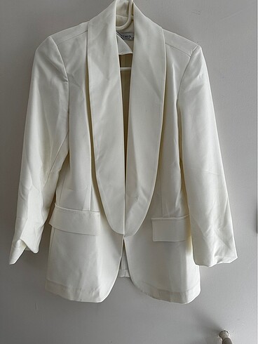 Beyaz blazer ceket