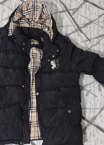 Burberry Siyah Kapusonlu Sisme Mont