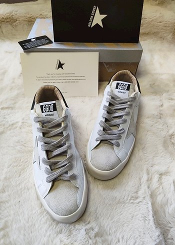 Golden Goose Deluxe ürünü