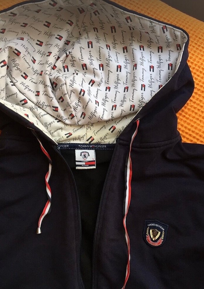 Kapüşonlu Fermuarlı Sweatshirt — görsel 2/6