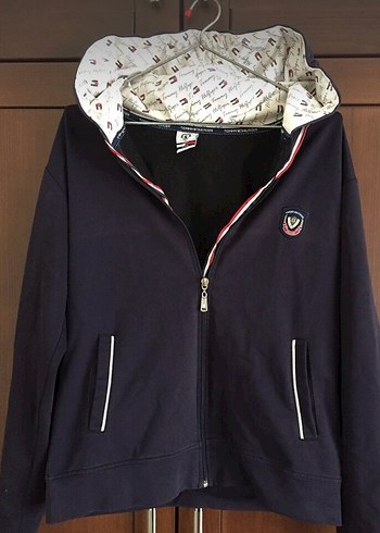 Tommy Hilfiger ürünü