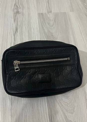 Gucci Siyah Monogramli Sik Canta