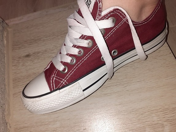 konvers bordo