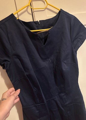 Lacivert V Yaka Midi Ofis Elbisesi - Görsel 3