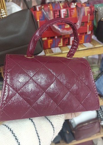 Bordo Parlak Deri Kadın Çanta - Görsel 3