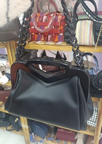 Siyah Zincir Detaylı Deri Kadın Çanta - Görsel 2